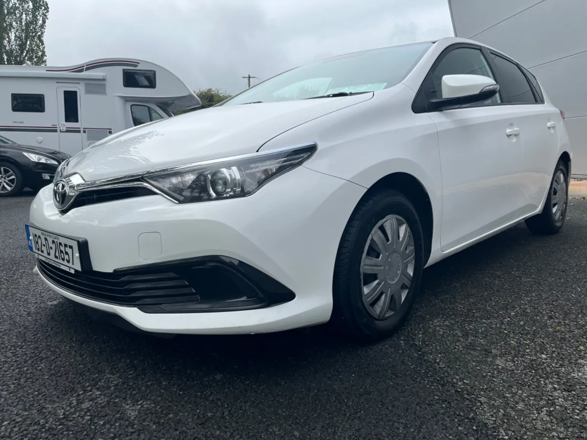 Toyota Auris VAN 2018 - Image 2