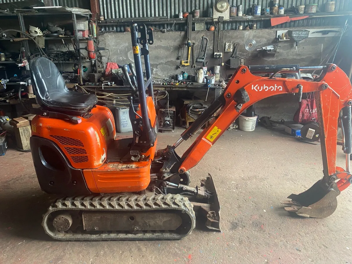 Kubota 3/4 tonne Mini Digger - Image 2