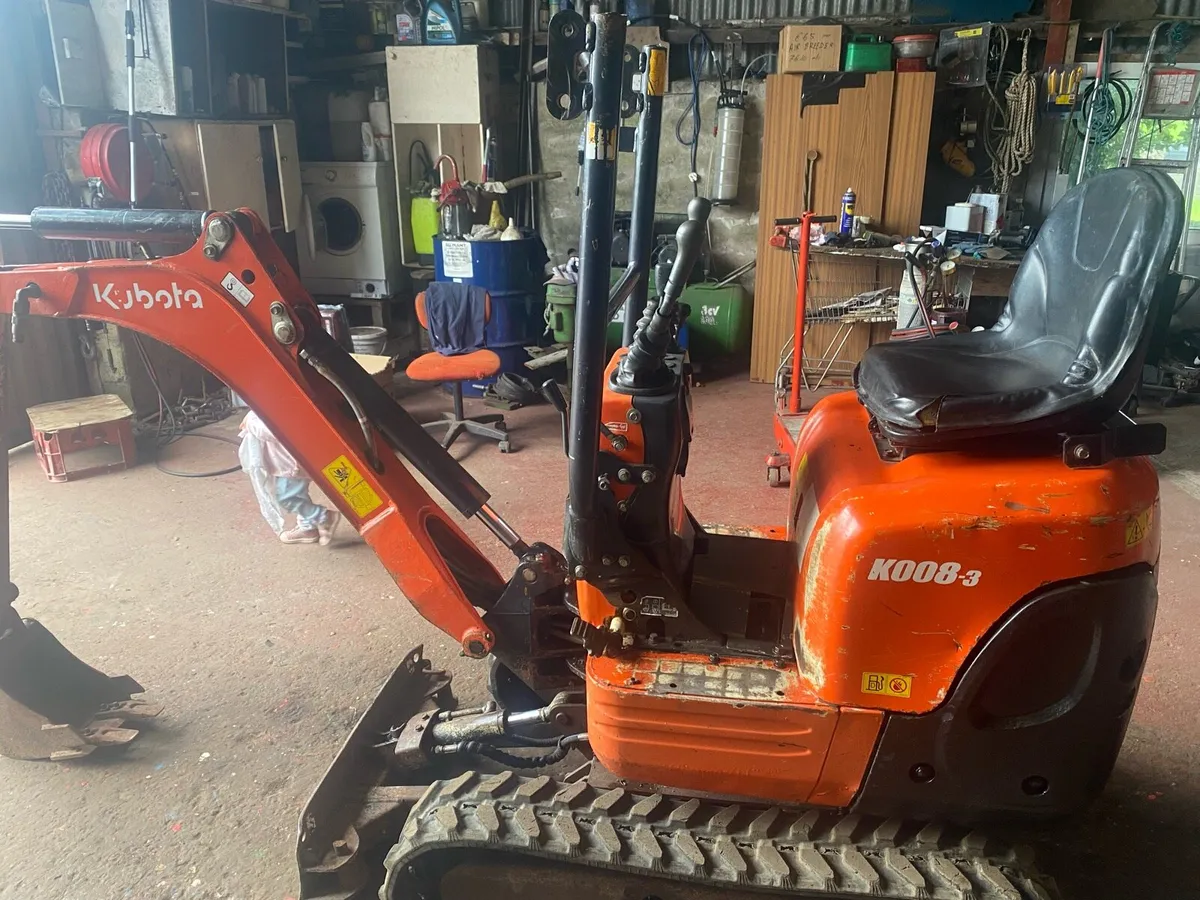 Kubota 3/4 tonne Mini Digger - Image 3