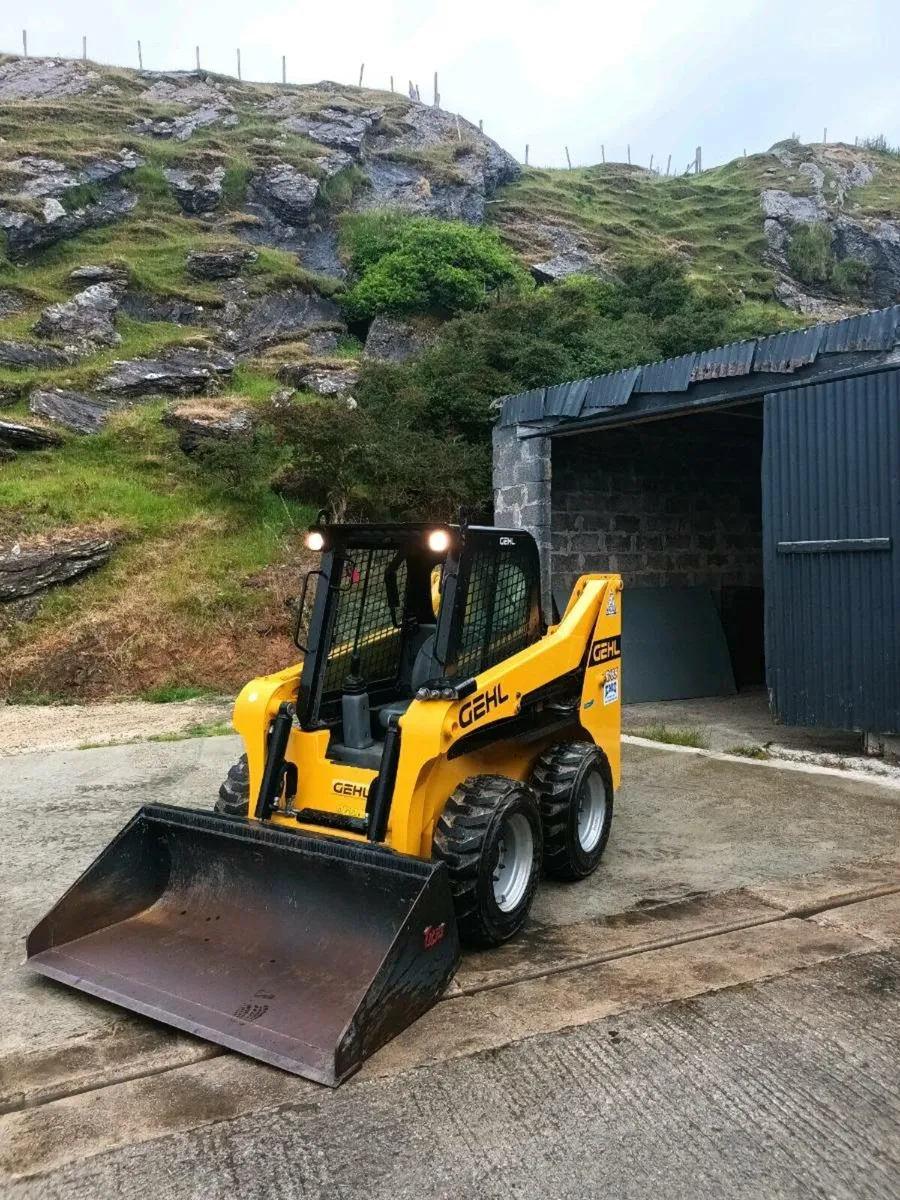 Skid steer for hire - Image 1