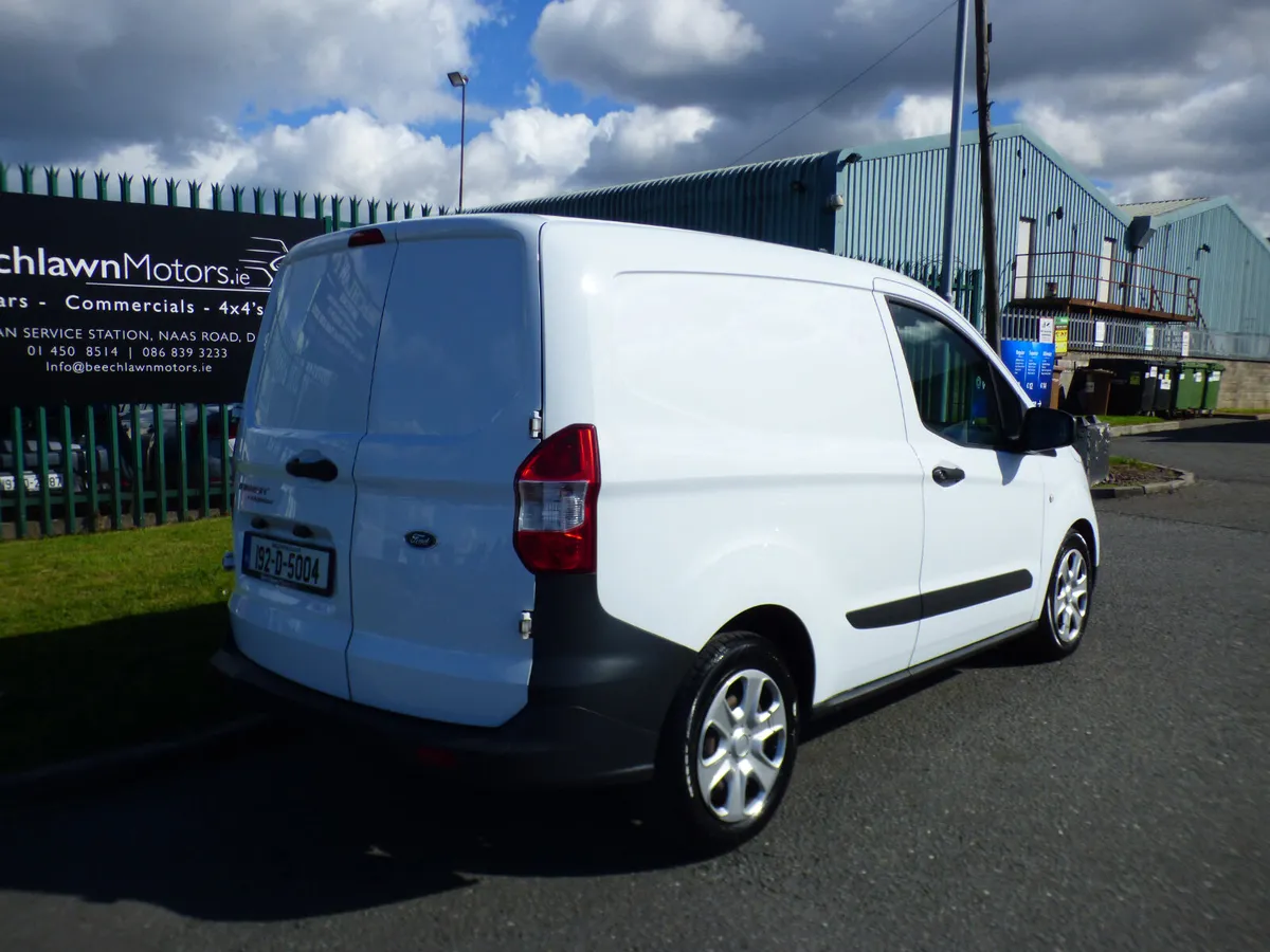 FORD TRANSIT COURIER 1.5 TDCI 6SP TREND - Image 3