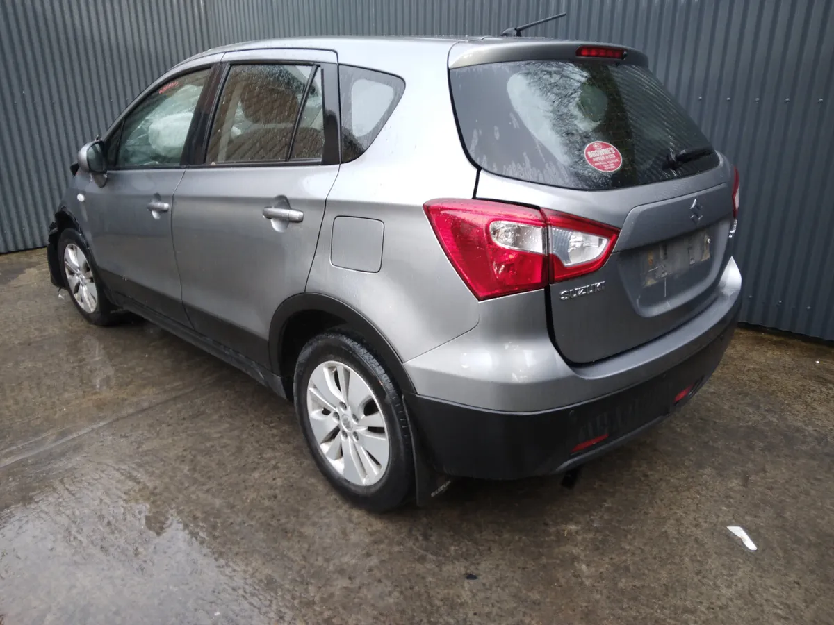 2015 Suzuki SX4 S-Cross Breaking/Dismantling - Image 3