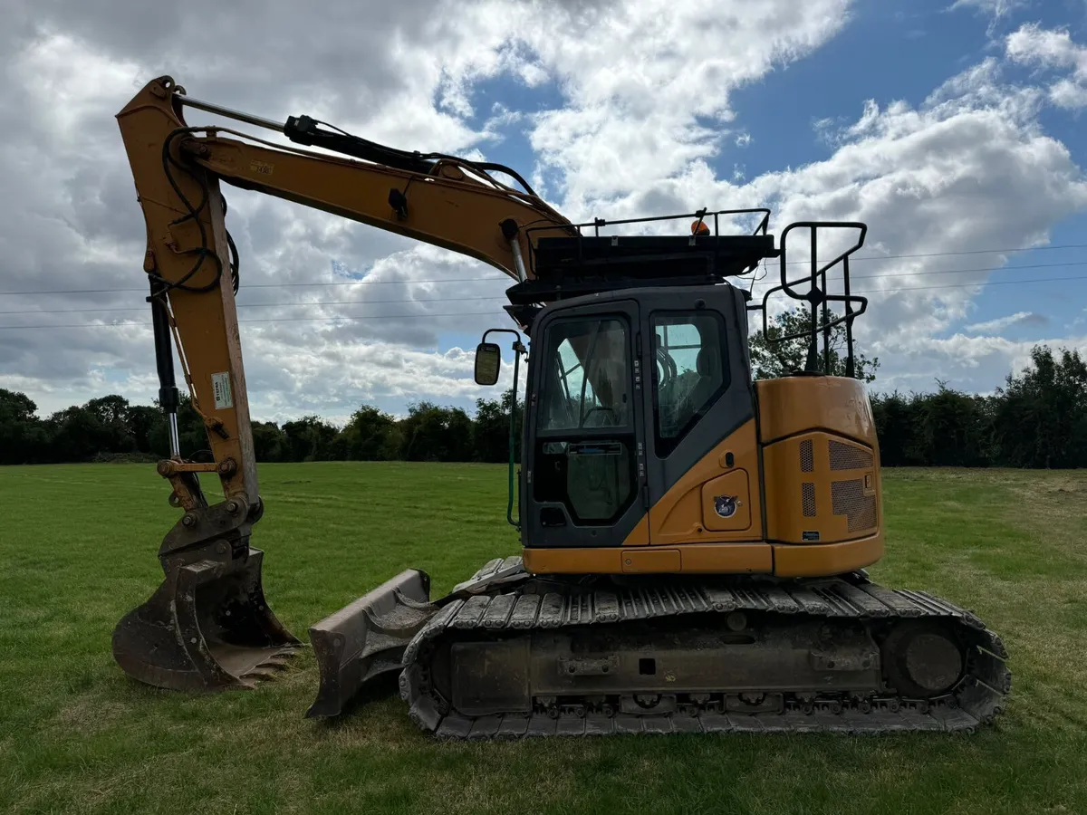 2014 Case CX 145 C SR with blade - Image 2