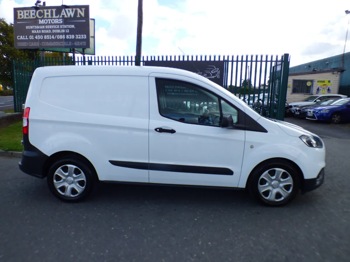 FORD TRANSIT COURIER 1.5 TDCI 6SP TREND - Image 2