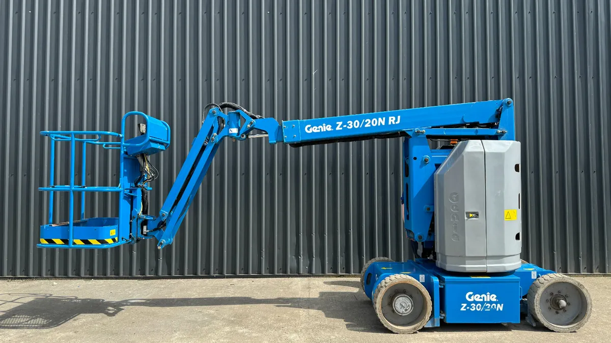 Genie Z-30/20N RJ Articulated Boom Lift (#186) - Image 2