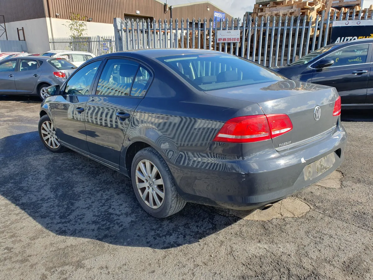 11 VW PASSAT 1.6 TDI (CAY) FOR BREAKING - Image 3