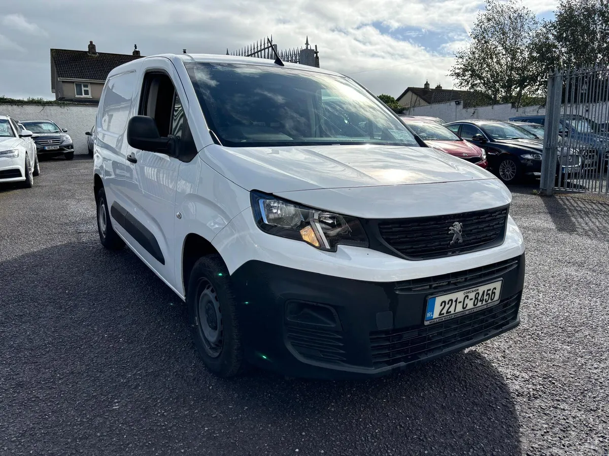 Peugeot Partner 2022   1.5 HDI  3 SEATS - Image 1