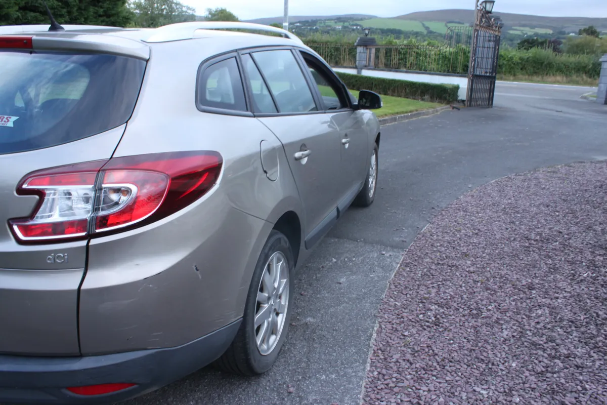 Renault Grand Megane 1.5 DCI Dynamique, 2012 - Image 3