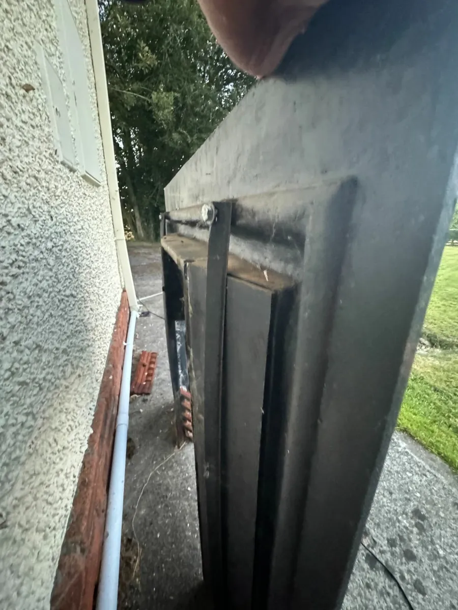 Fireplace surround for sale in Co. Kilkenny for €65 on DoneDeal