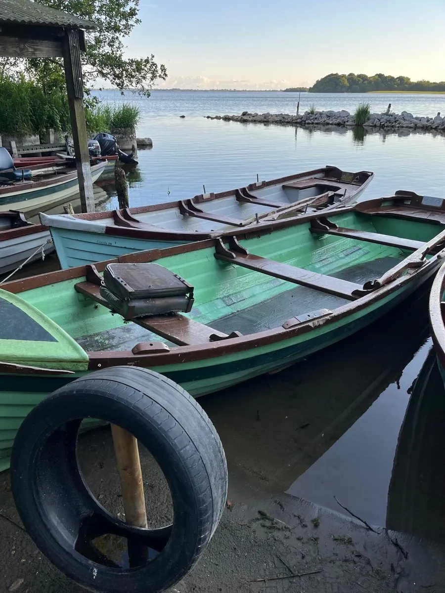 19ft lake boat for sale in Co. Cavan for €1,600 on DoneDeal