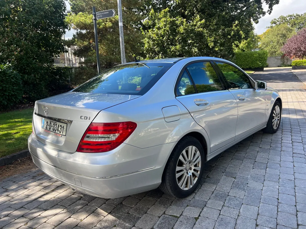 Mercedes-Benz C-Class 2012 - Image 4