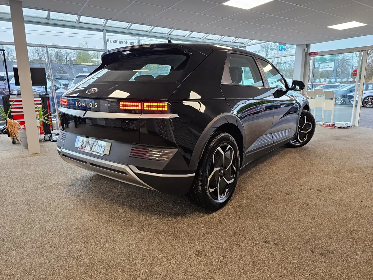 Hyundai Ioniq 5 Executive Auto 2023 - Image 3