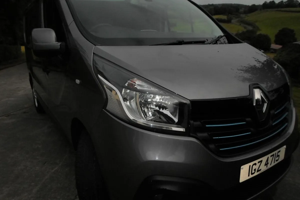 Renault Trafic 2018 - Image 2