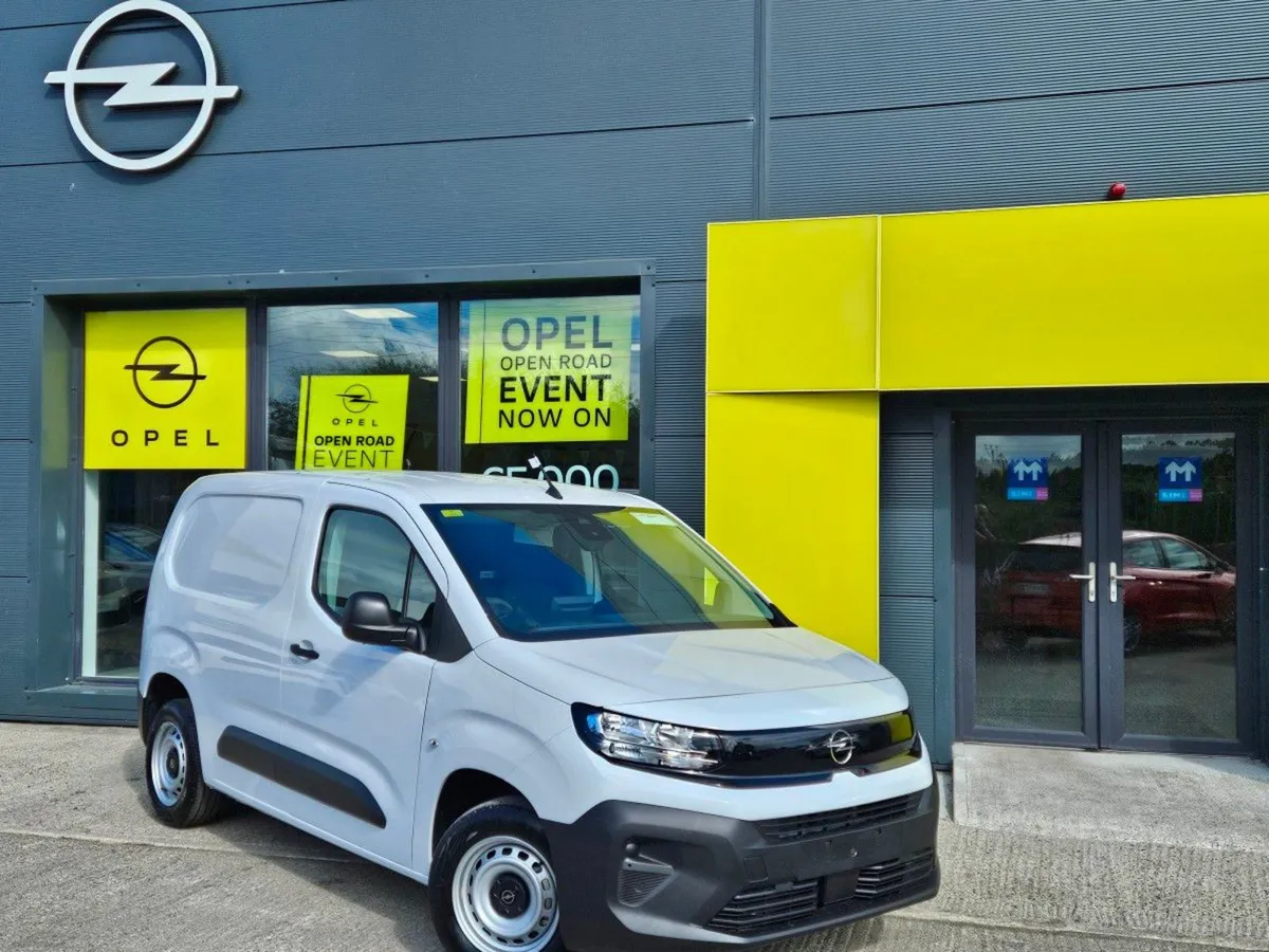 Opel Combo Demo Deal New Model - Image 4