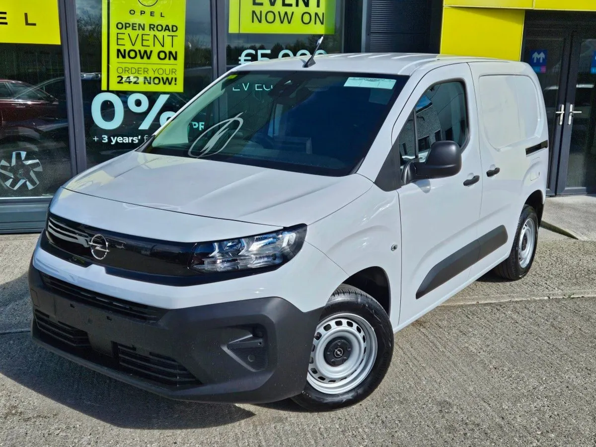 Opel Combo Demo Deal 242 pre reg - Image 1