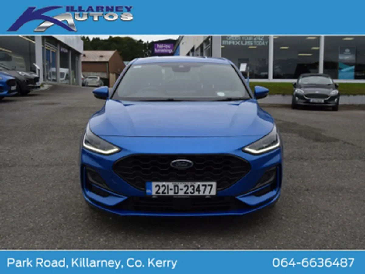 Ford Focus St-line 1.0 Pet 125PS - Image 2