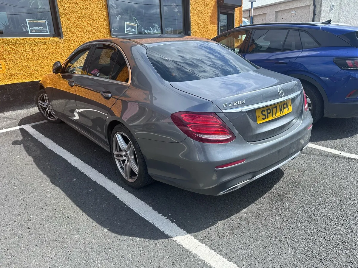 Mercedes E220 AMG 2.0 diesel  . For parts - Image 3