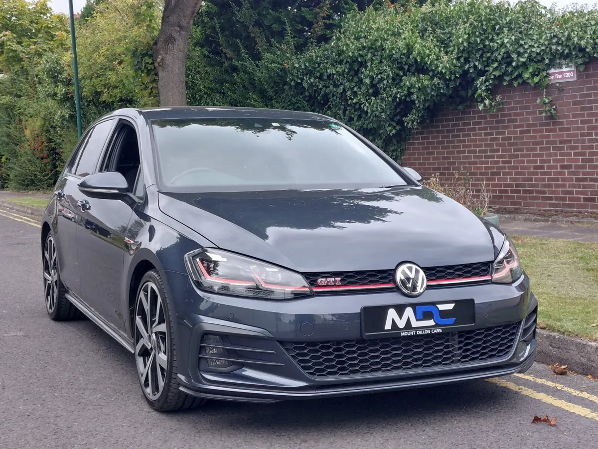 2017 Volkswagen Golf GTI Performance DSG - Image 4