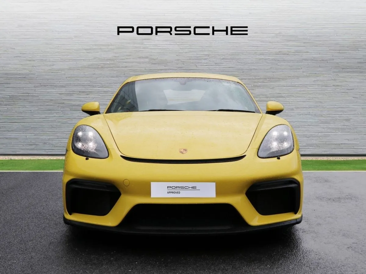 Porsche Cayman GT4 - Image 4