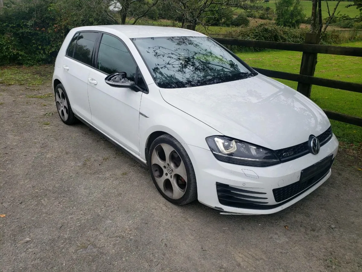 2013 Volkswagen Golf TDI Breaking - Image 1