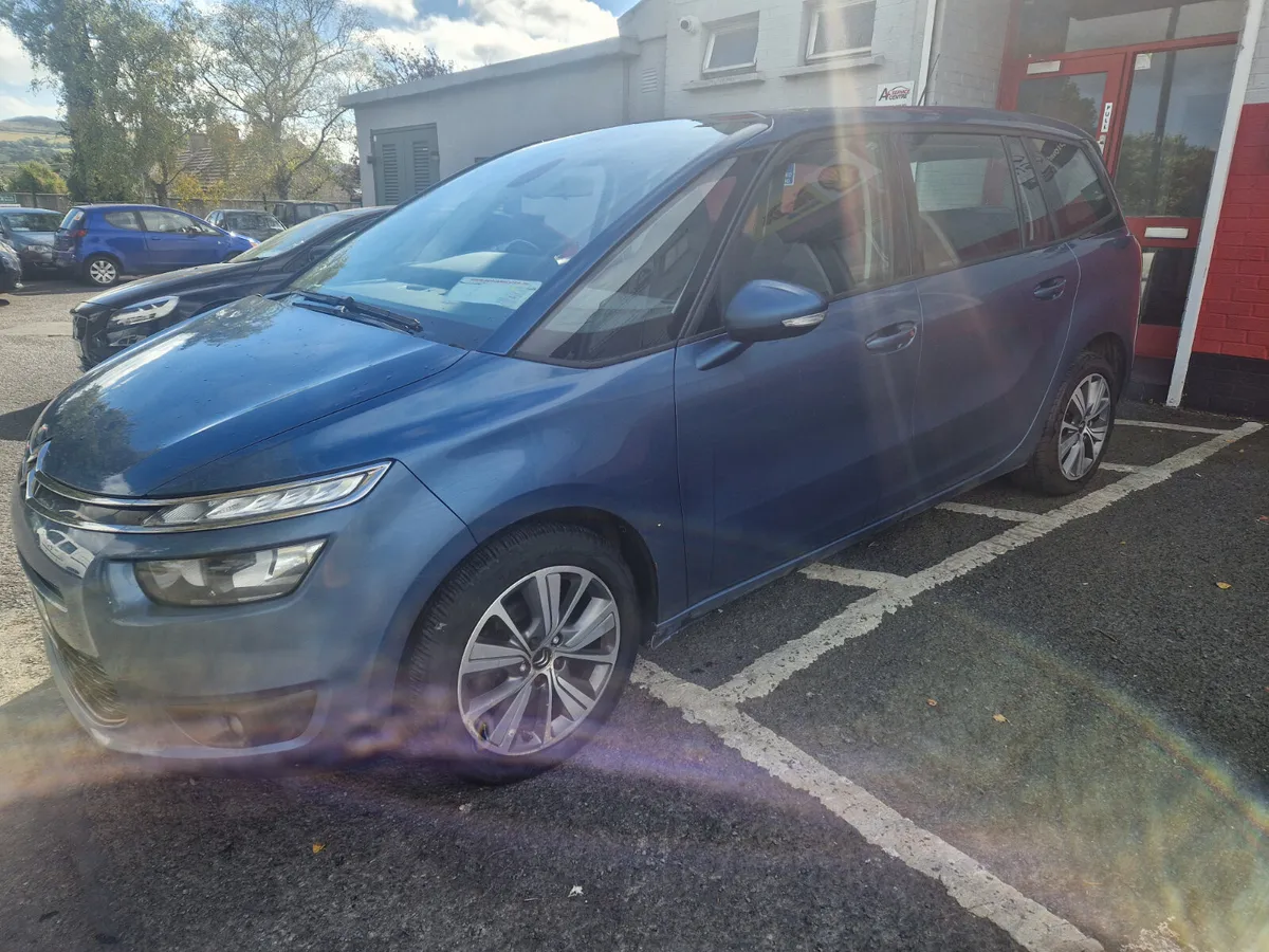 7 Seater Citroen C4 2015 - Image 2