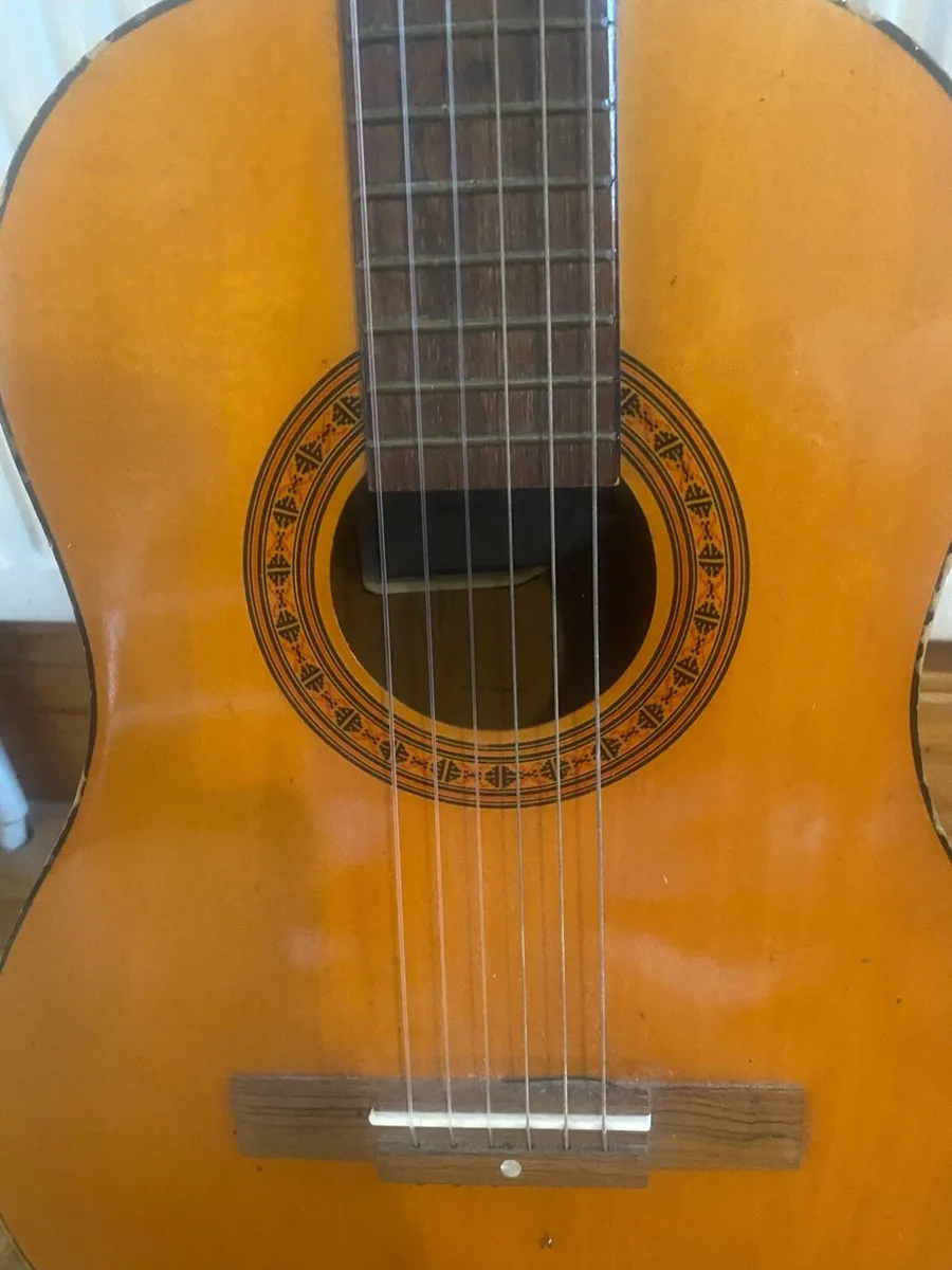 Spanish guitar for sale in Co. Carlow for €50 on DoneDeal