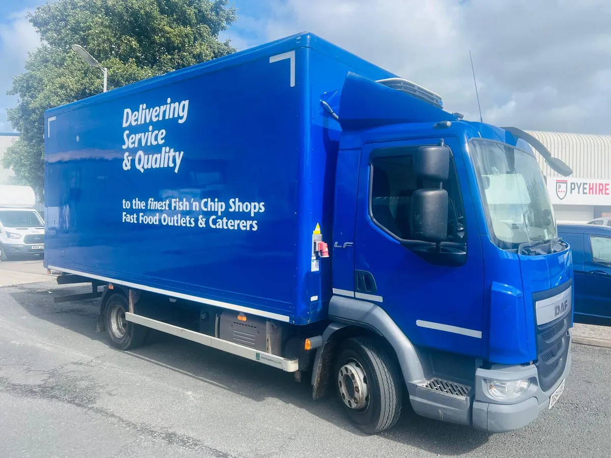 12Ton Daf LF180 cooler box side boor triple door - Image 2