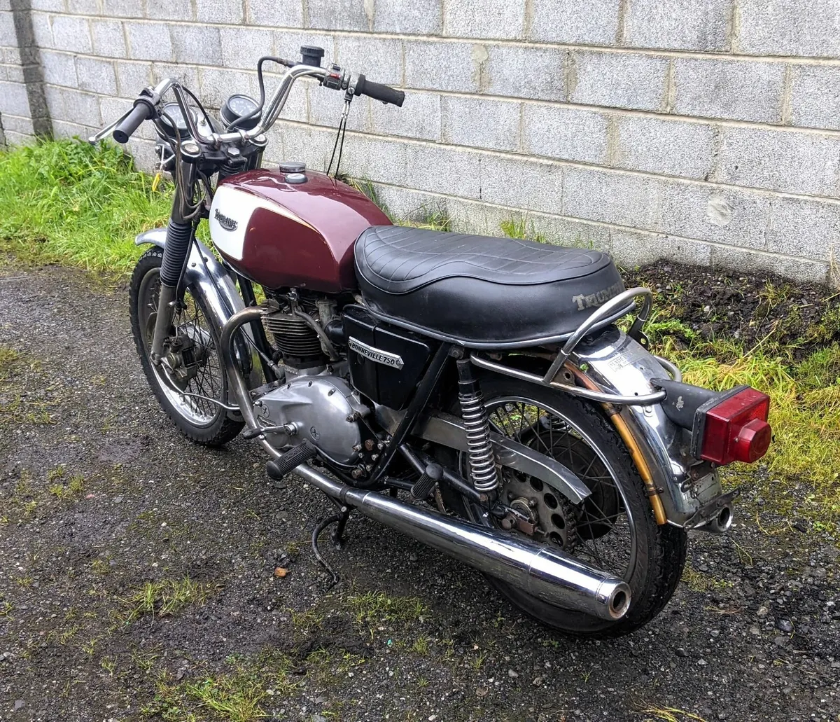 Triumph Bonneville T140v 1977 - Image 4