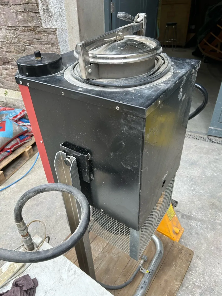 Solvent distiller - Image 2