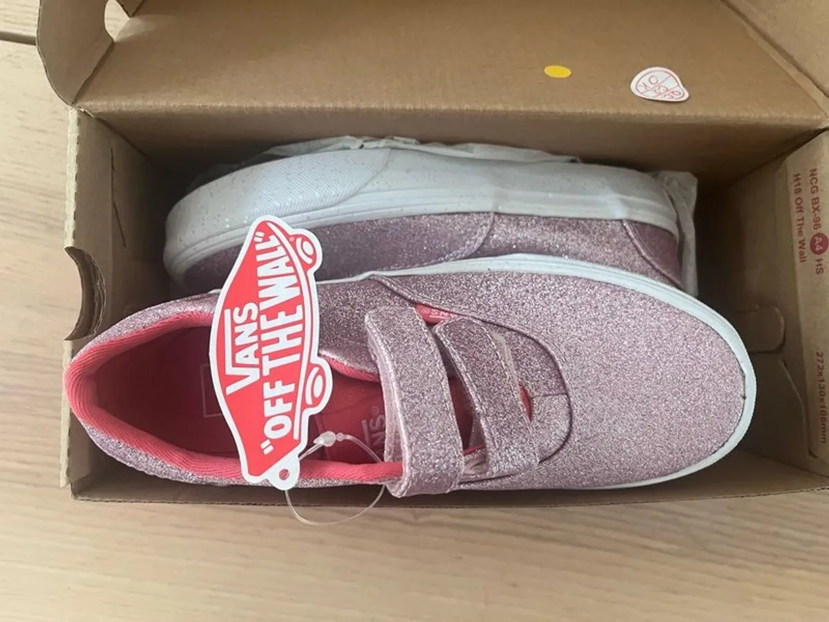 VANS girls trainers Size 1 UK for sale in Co. Dublin for 20 on DoneDeal
