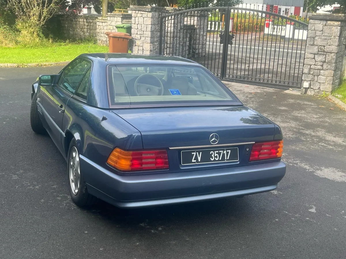 SL 300 -Mercedes-Benz  1990 Irish Reg. - Image 2