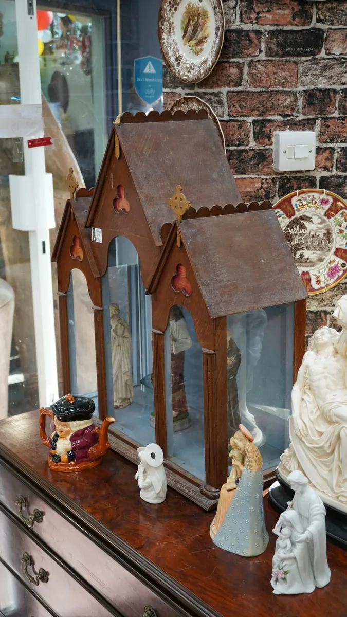 Antique Religious Statue Crib Display - Image 3