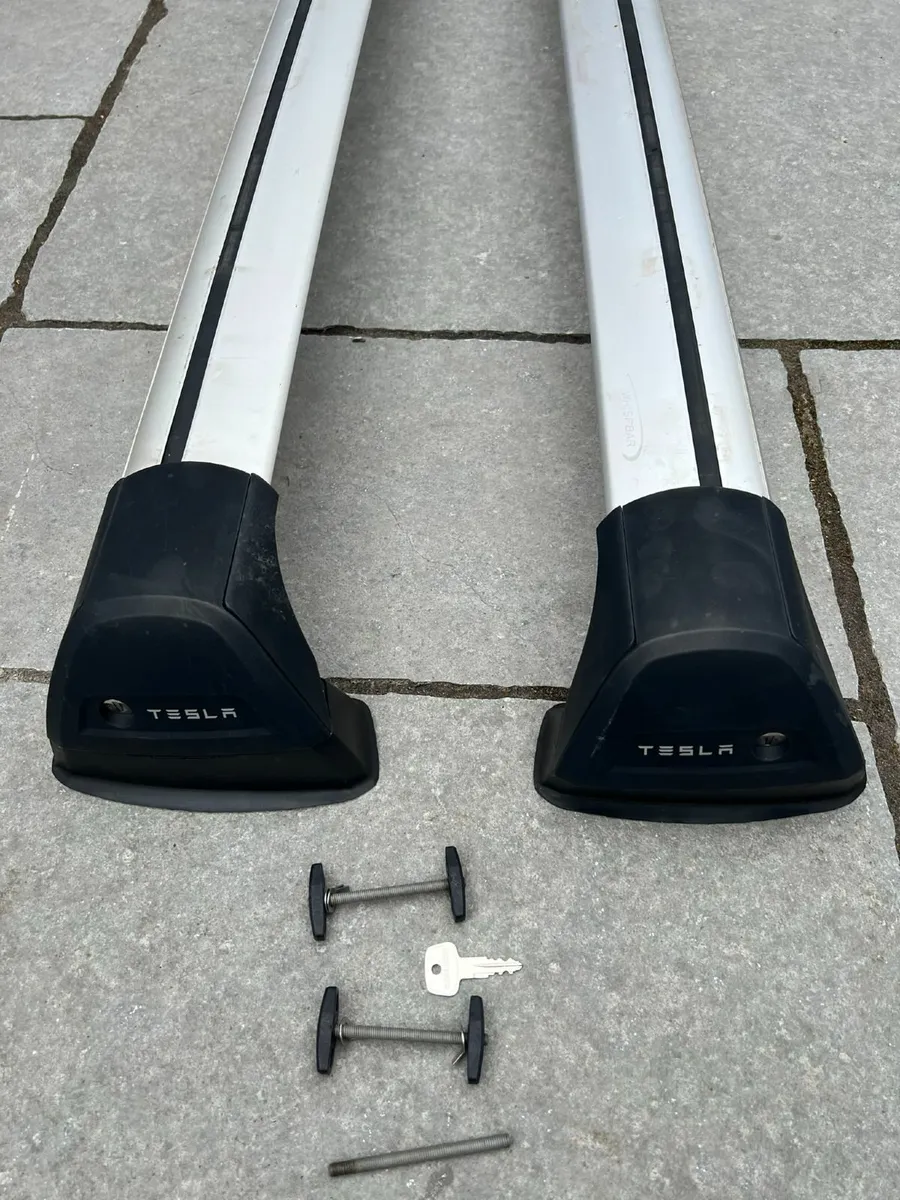 Tesla Roof Rack (Whispbar) for pano roof Tesla M S - Image 1