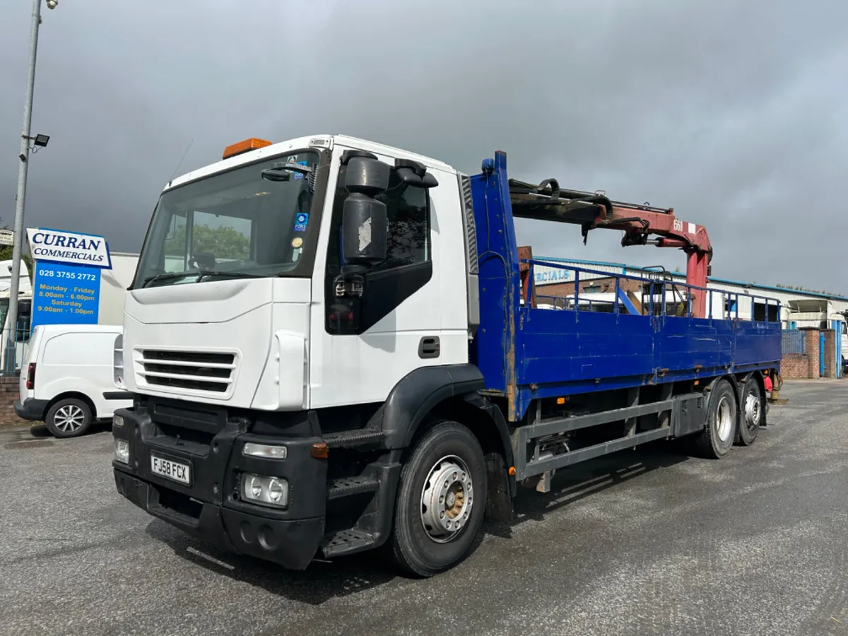 08 iveco stralis 310 6x2 flat with crane - Image 1