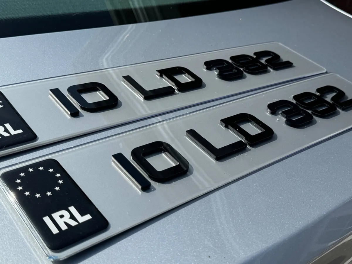 Gel & 4d number plates delivered - Image 2