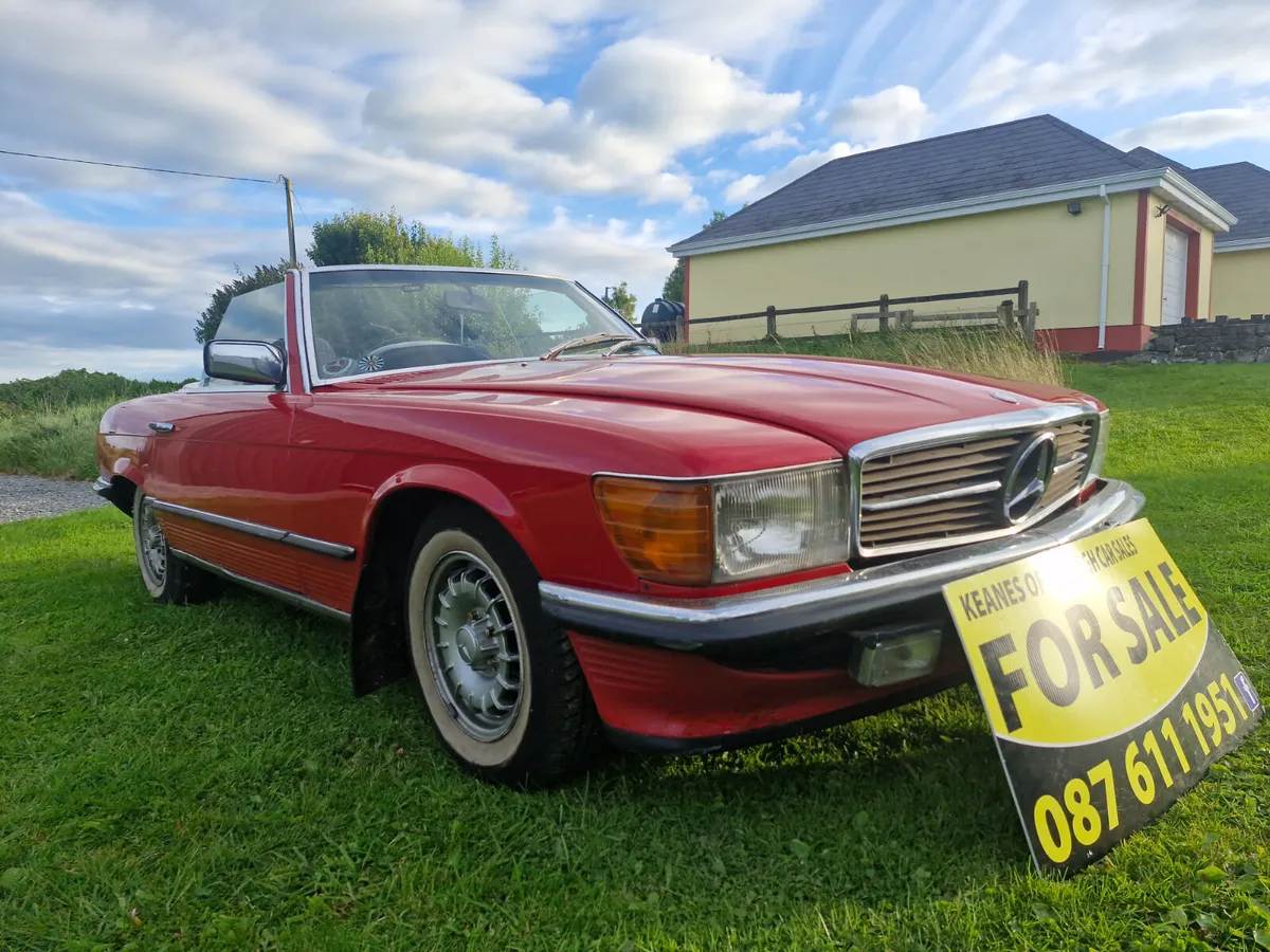 Mercedes convertible 380 SL - Image 2