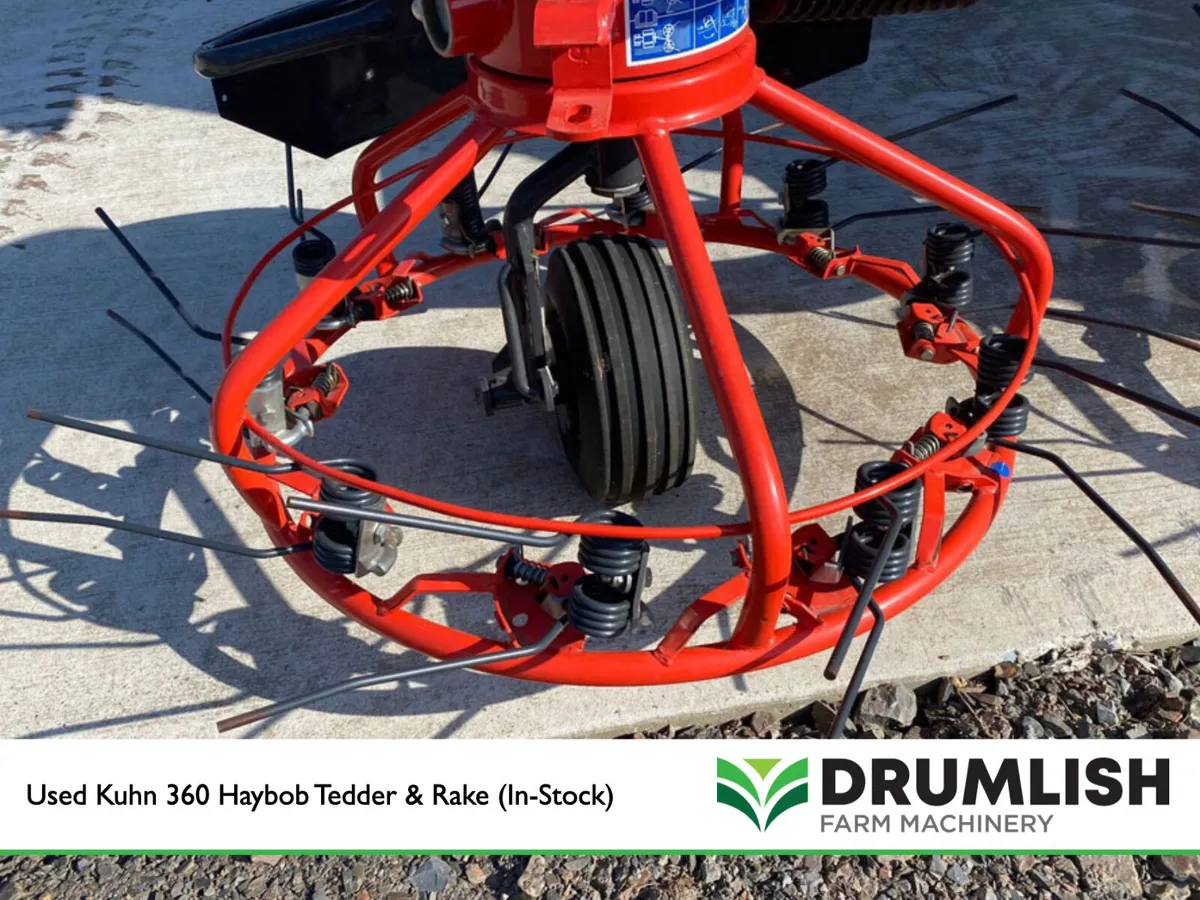 Immaculate Used Kuhn Haybob 360 Tedder & Rake - Image 3