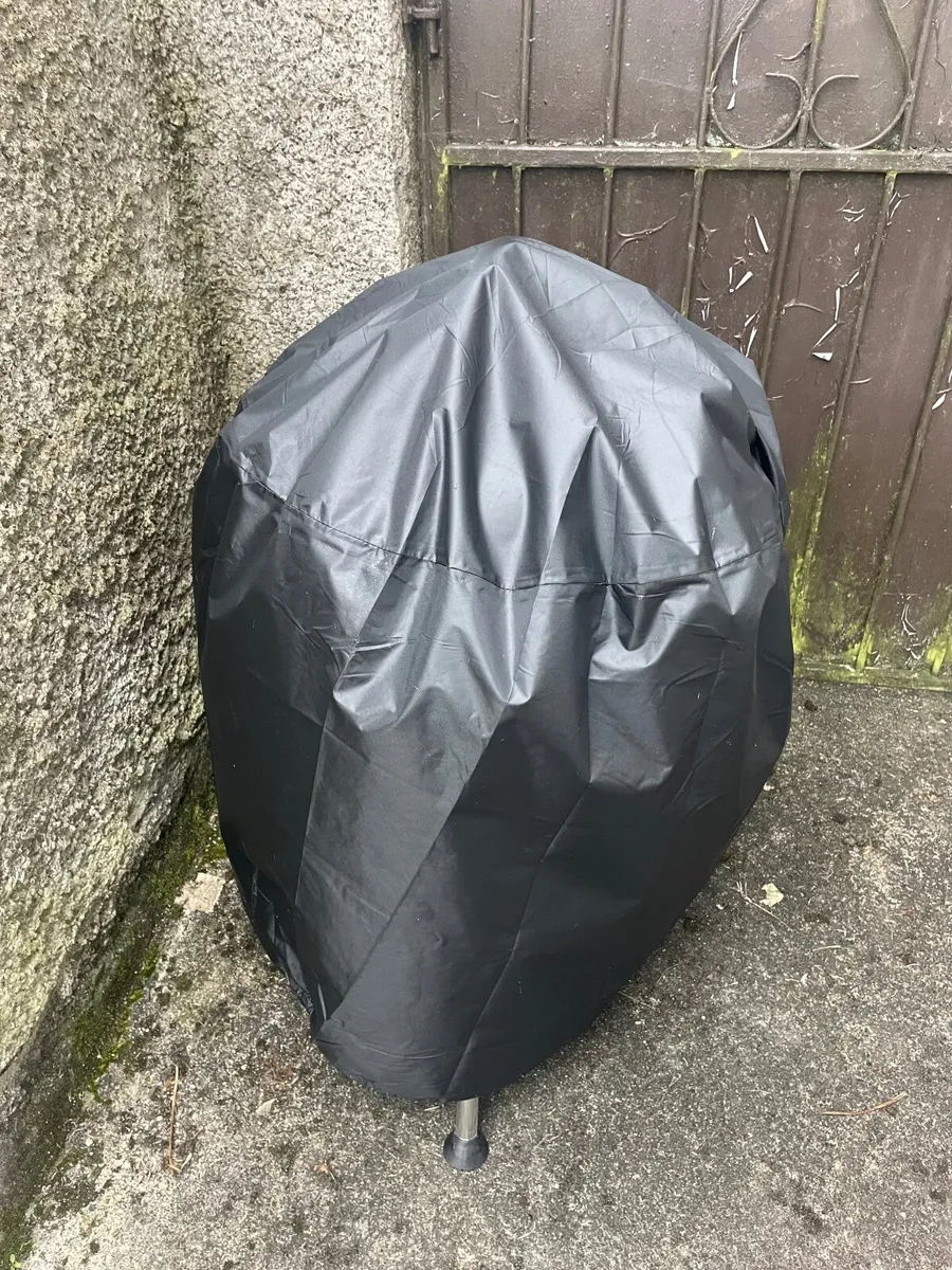 er 57 comunque Charcoal BBQ for sale in Co. Cork for €80 on DoneDeal