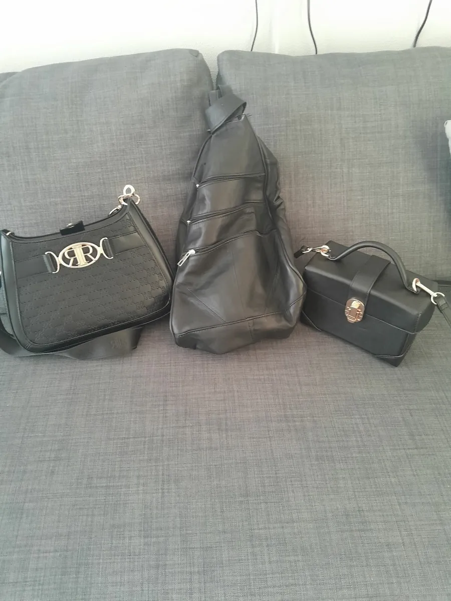 Handbags for sale in Co. Dublin for €25 on DoneDeal