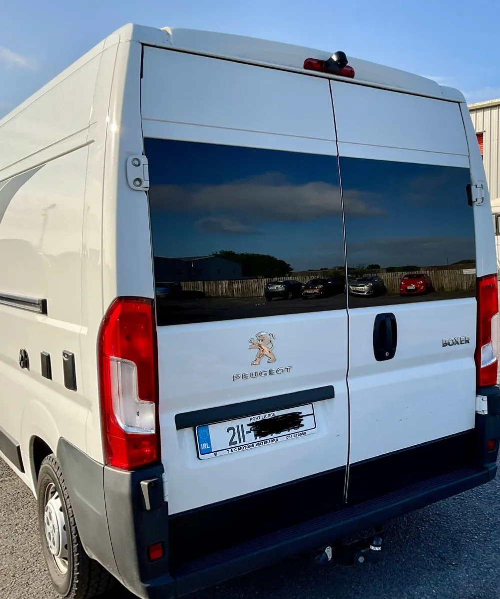 211 Peugeot boxer Camper - Image 3