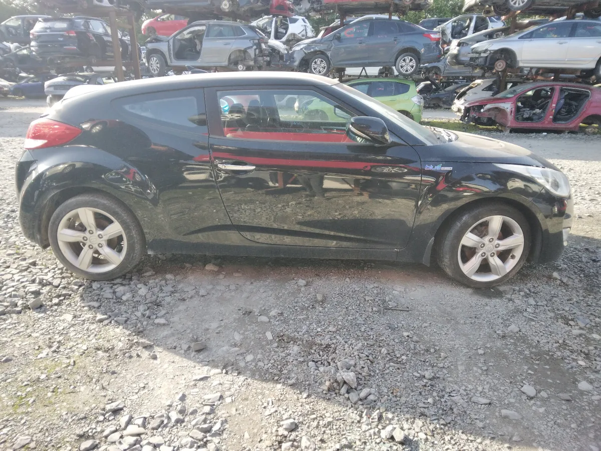 2013 HYUNDAI VELOSTER For Breaking/Dismantling - Image 4
