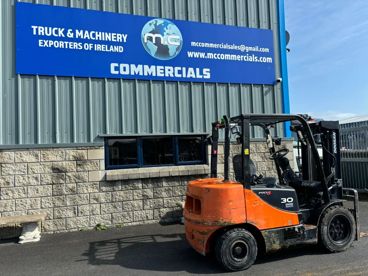 For Sale: 3 Ton Doosan Forklift - Image 3