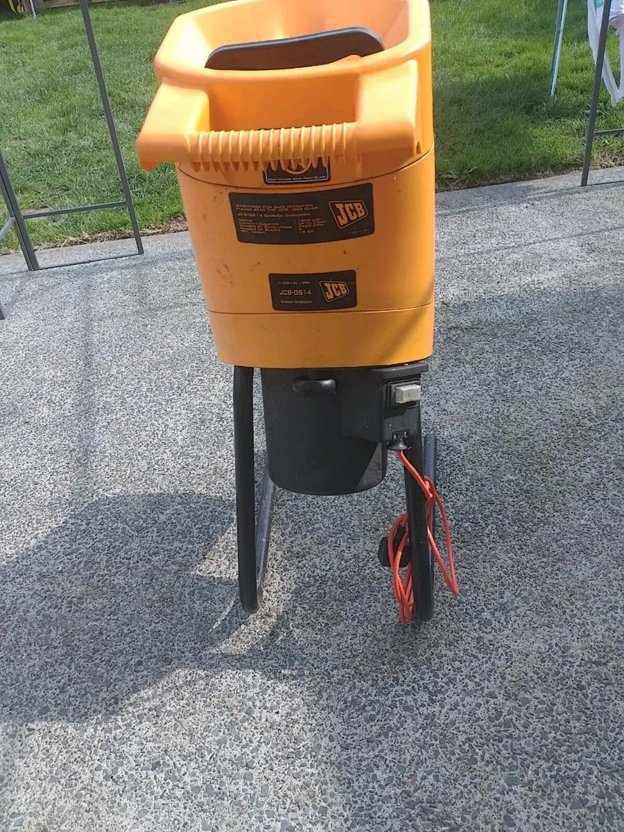 JCB garden Shredder for sale in Co. Galway for €65 on DoneDeal