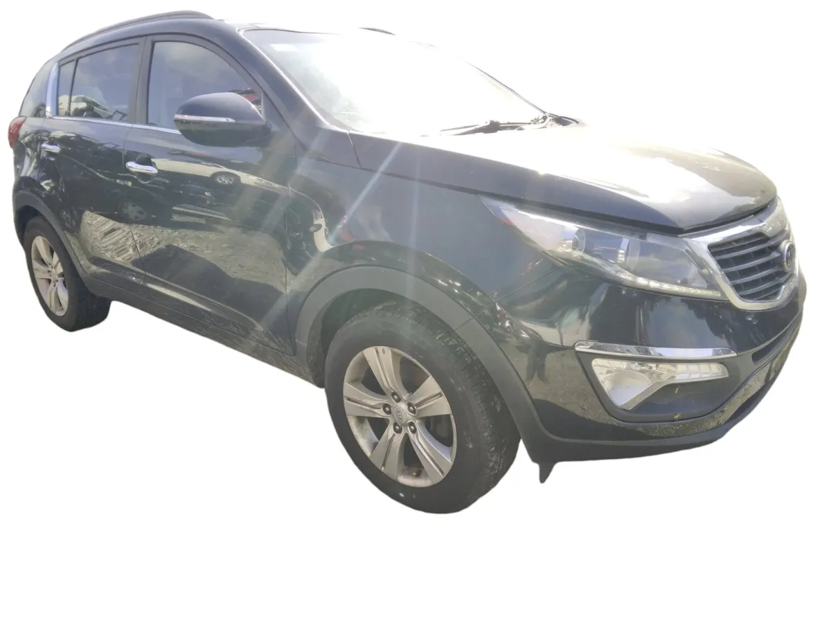 2012 KIA SPORTAGE For Breaking/Dismantling - Image 2