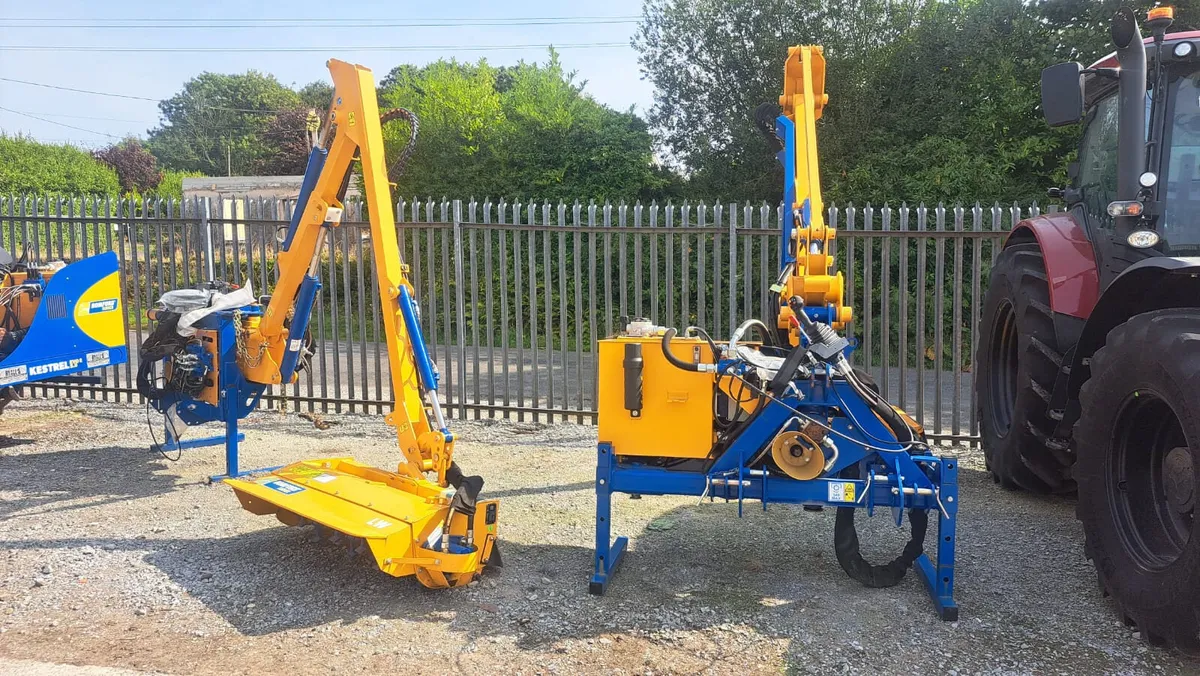 Bomford Hedge Cutters IN STOCK - Image 2