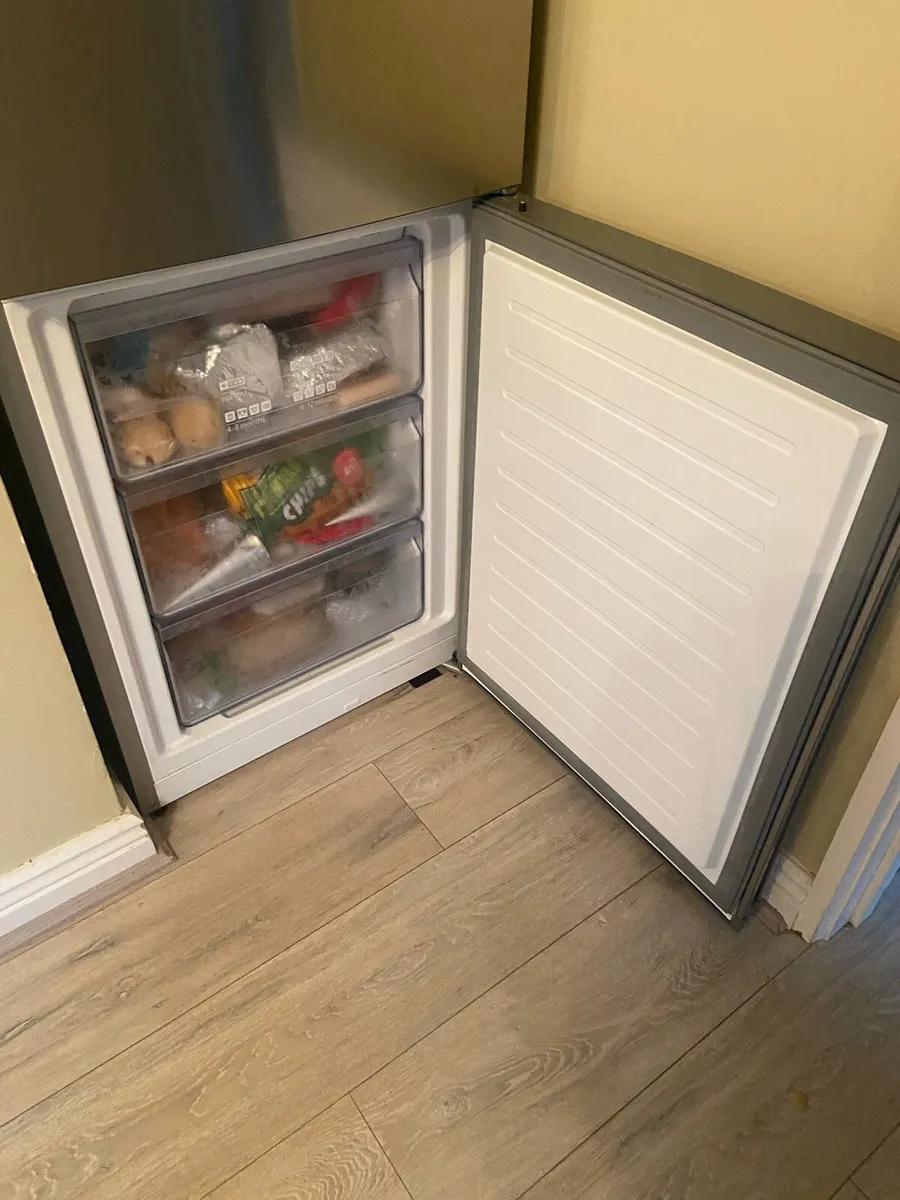 Siemens Fridge Freezer for sale in Co. Louth for €225 on DoneDeal