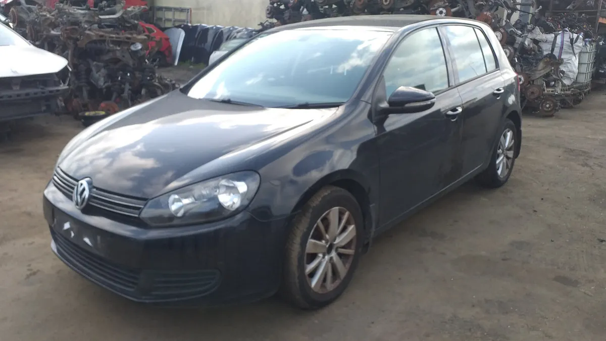 12 VOLKSWAGEN GOLF  1.6 TDI (CAYH) FOR BREAKING - Image 1