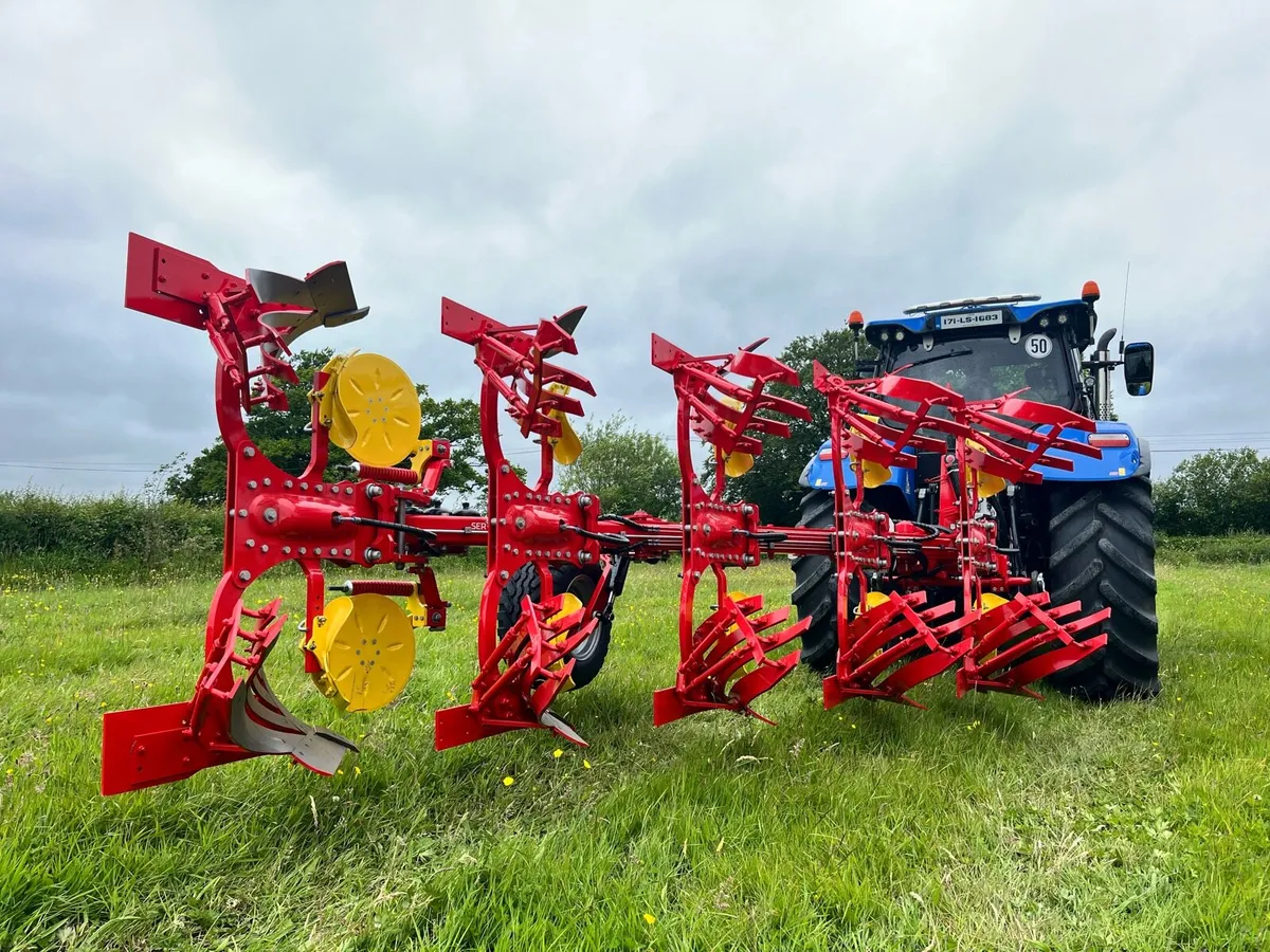 Pottinger Servo 3000 Plough - Image 2