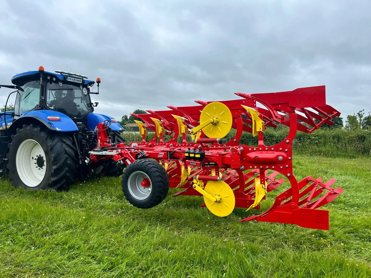 Pottinger Servo 3000 Plough - Image 4