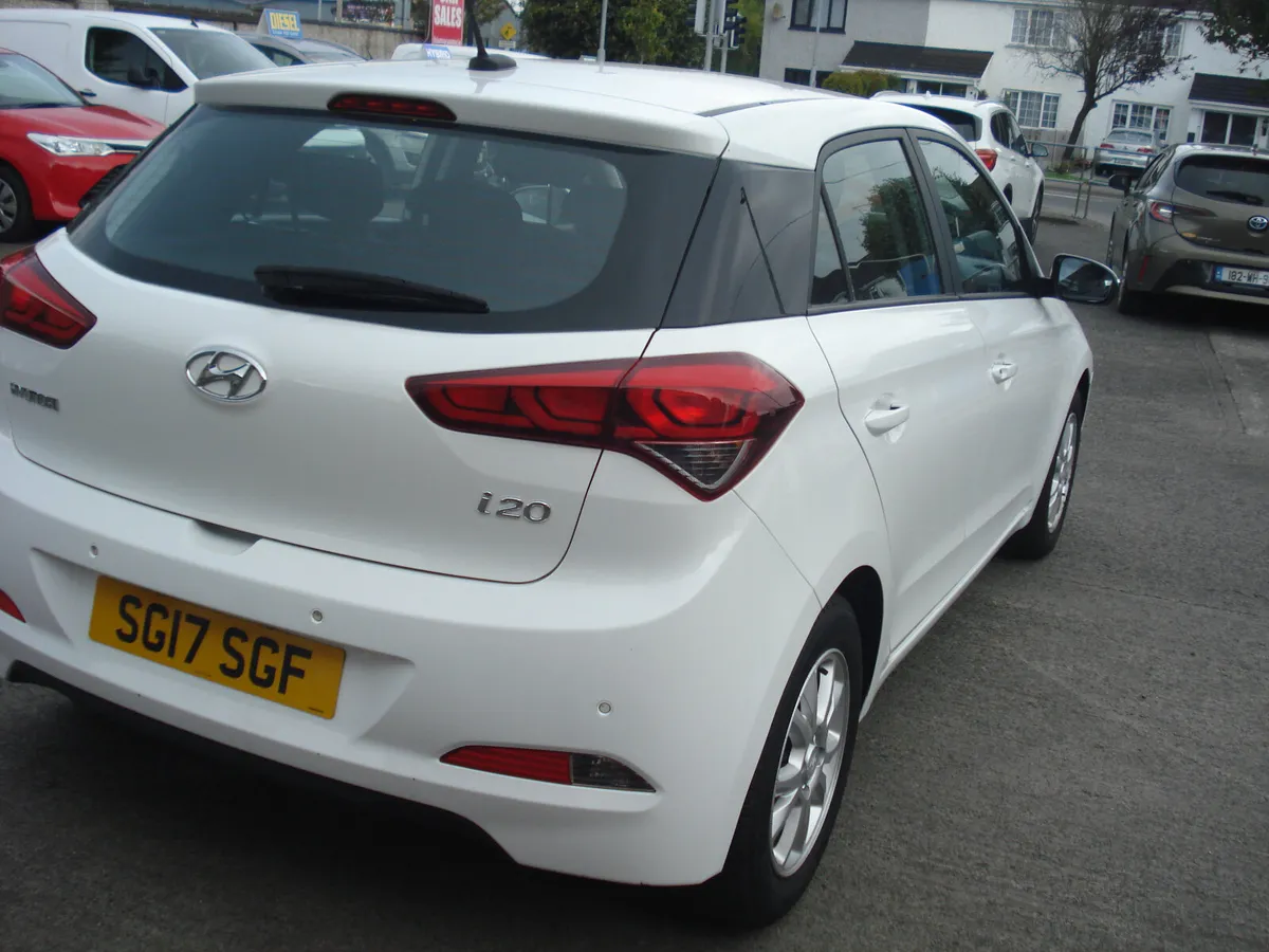 Hyundai i20 2017 - Image 3